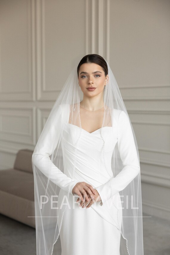 NWT Elegant Bridal Veil with Pearl Trim and Scalloped Edge Pearl Trim Walking Length Veil | David main image 2