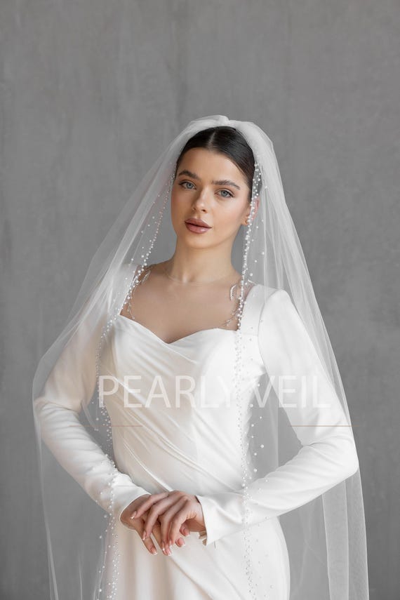 Bridal Veil with Beaded Edge in White Perfect Bridal Ivory Single Tier Beaded Edge Bridal Veil main image 2
