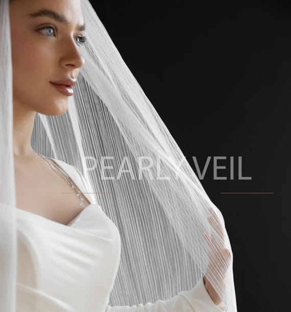 Pleated Tulle Wedding Veil - Fingertip Classic Tulle Fingertip Veil main image 4