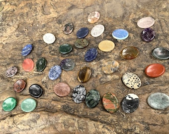 Pietra naturale di cristallo antistress, pietra tascabile per il palmo della mano per alleviare l'ansia, meditazione, guarigione, pietra per il pollice, regalo per alleviare lo stress, Reiki