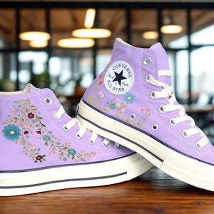 Custom Converse Chuck Taylor Daisy Embroidered Converse Shoes, Garden Flower Embroidered Sneakers, Converse Embroidery Small Flowers