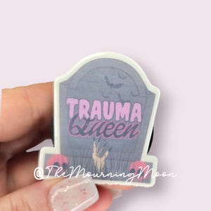 Trauma queen gravestone phone grip