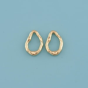 18K Gold Filled Water Drop Clasp,Irregular Carabiner Clasp,Geometric Spring Push Gate Clasp Lock for DIY Jewelry Necklace Bracelet