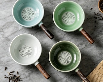 Customized Ceramic Tea Strainer With wooden handle, Elegant Tea Brewing Accessory for Water Separation and Filtering