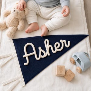 Personlig namnvimpelflagga, anpassad filtbanderoll, väggdekoration för barnrum, väggbonad för barnrum, babyshowerpresent, första födelsedagspresent