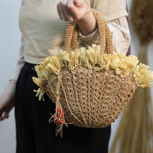 Crochet Raffia Shell Bag, Woven Beach Bag, Boho Summer Purse, Boho Clutch Bag, Natural Straw Handbag, Boho Chic Purse, Handmade Clutch Bag