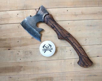 THRWCLUB Hacha de camping con barba alienígena de 15,3” con mango de madera de acero al carbono 1065 para camping, bushcraft, jardinería,