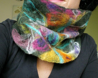 felted neck warmer -Saw you flying by-