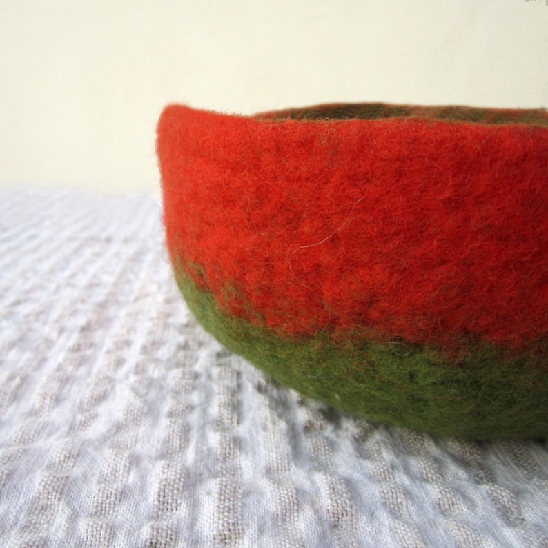 felted bowl spring mood image 5