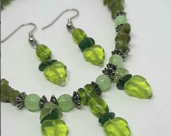 Peridot Necklace, Light Green Necklace, Green Beaded Necklace, Peridot Earrings, Light Green Earrings,  Clip on Earrings,  Jewelry Set