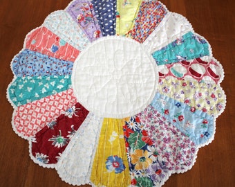 Candle Table Mat Doily From Vintage Dresden Plate Feedsack Cutter Quilt Piece