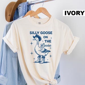 Retro Comfort Silly Goose Shirt, Silly Goose On The Loose, Funny Cowgirl Shirt, Funny Western Tee, Funny Graphic Tee, 90s Aesthetic Shirt