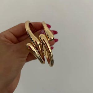 Bangle bracelet for women