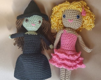 Wicked dolls Galinda and Elphaba- Two Best Friends