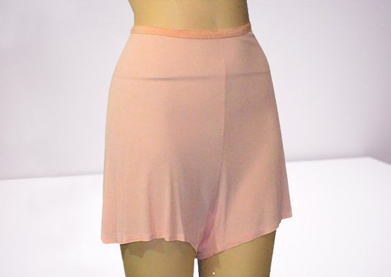 1940s Vintage Pretty Pink Tap Pants Panty GetLuck… - image 2