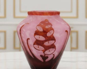 1922-27 Le Verre Francais Digitale Schneider Table Vase, French Art Glass, Get Lucky Vintage
