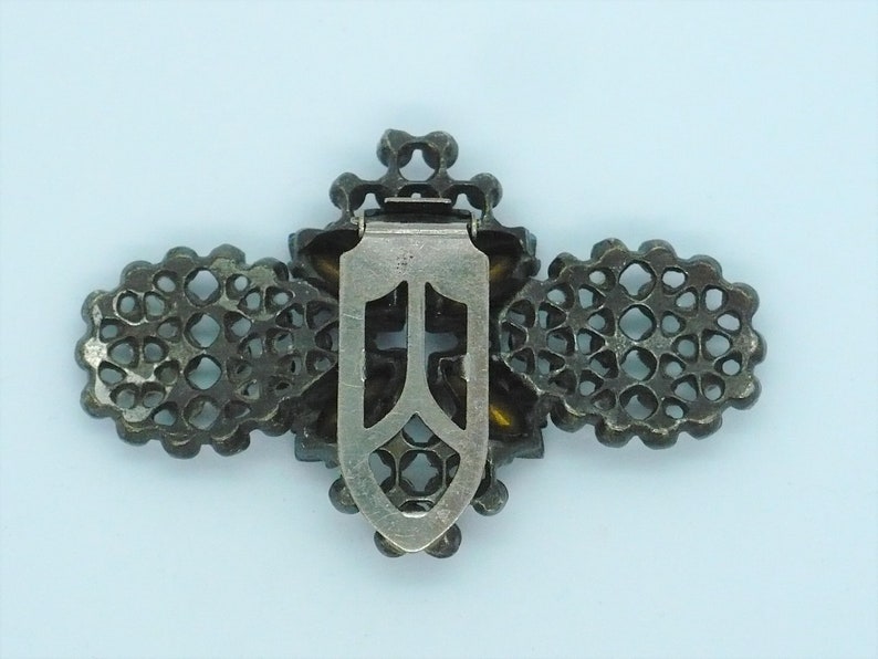 1930/'s Vintage Jappaned Dynamic Dress Clip Pin