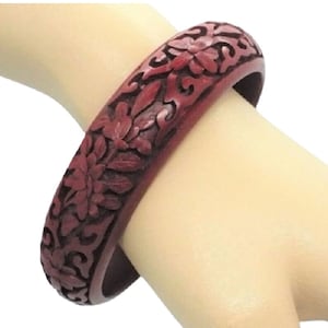 1970s Vintage Auspicious Cinnabar Lacquer Stack Bangle Bracelet Get Lucky Vintage