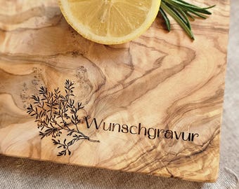 personalisierbar I Schneidebrett I aus Olivenholz I Hochzeitsgeschenk I 30 cm x 15 cm x 1-2 cm I Servierbrett I Einweihungsgeschenk