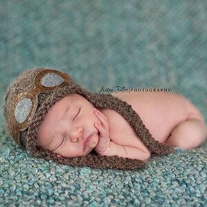 Pilot Hat Photography Prop, Hand Knit Hat, Removable Goggles, Newborn Size, Made to Order image 2