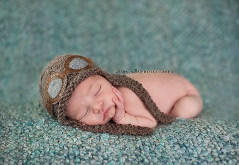 Pilot Hat Photography Prop, Hand Knit Hat, Removable Goggles, Newborn Size, Made to Order image 2