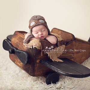 Pilot Hat Photography Prop, Hand Knit Hat, Removable Goggles, Newborn Size, Made to Order image 4