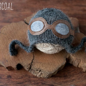 Pilot Hat Photography Prop, Hand Knit Hat, Removable Goggles, Newborn Size, Made to Order image 8