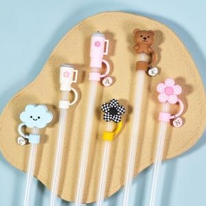 Esclusivo copricannuccia a forma di margherita - Accessorio floreale per bicchieri, copertura in silicone per cannuccia, simpatico compagno di cannuccia, bomboniera floreale, regalo per gli amanti dei bicchieri