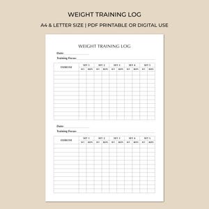 Peut inclure: Un journal d'entraînement de musculation blanc avec le texte "WEIGHT TRAINING LOG" en haut. Le journal comprend des sections pour la date, l'objectif de l'entraînement, l'exercice, le poids et les répétitions. Le journal est de format A4 et lettre, imprimable ou numérique.