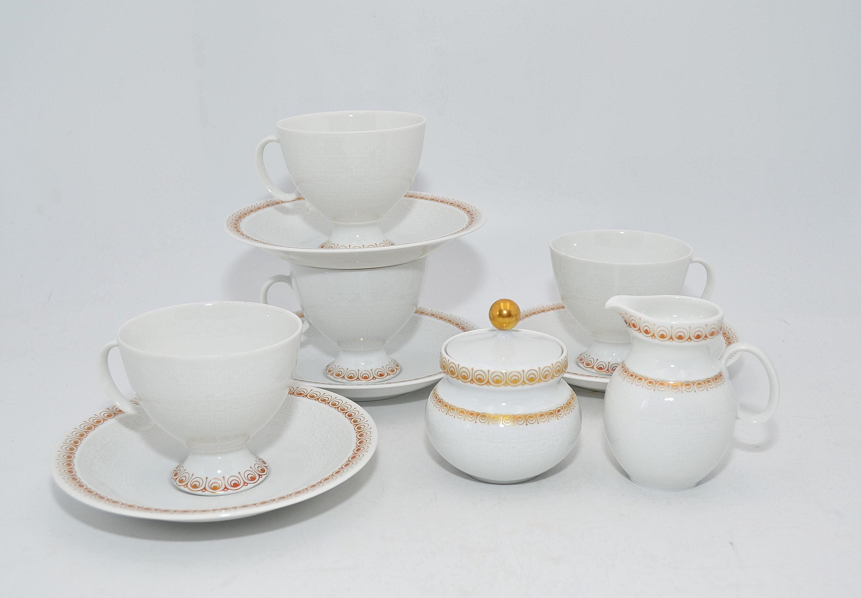 Mid Century weiß gold Kaffeeservice KAISER Form 40 weiß Gold Mid Century Kaffeegeschirr für4 , minimalist weiße Kaffeegedecke mit Gold für 4