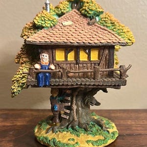Charming Vintage Lefton Treehouse Figurine