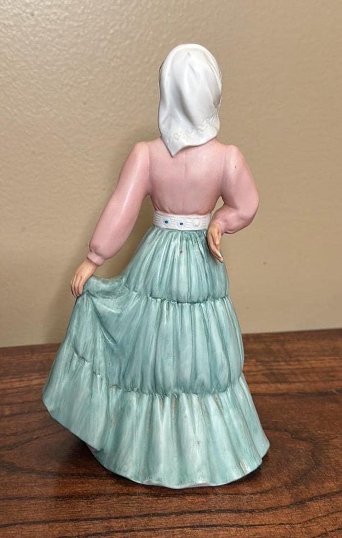 ヴィンテージ Homco 磁器製 ピンクとブルーのドレスを着た南西部の女性