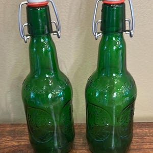 Grünes Grolsch Glas Bügelflaschen Set mit 2 Stück