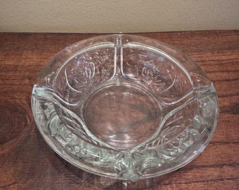 Vintage 6" glazen asbak KIG Indonesia geperst helder glas met rozenpatroon