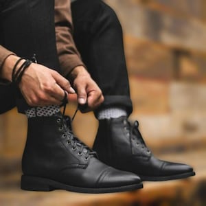 Handmade Black Leather Ankle Boots: Men&#39;s Winter Boots