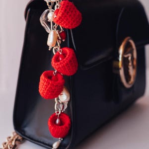 Porte-clés framboise - breloque de sac fruit mignon, porte-clés de sac à main baies fait main, cadeau personnalisé et personnalisé, accessoire tendance pour femme