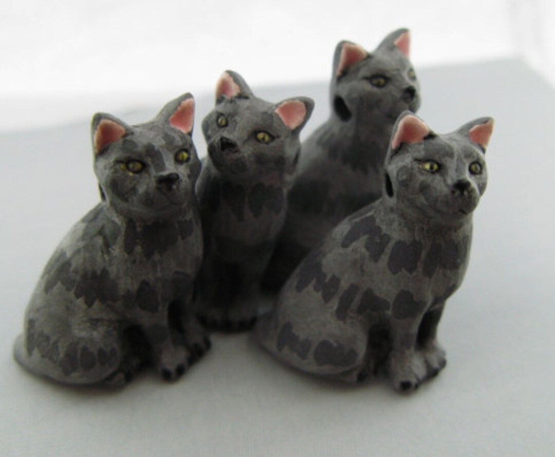 4 Large Ceramic Animal Beads LG415 Grey Cat Beads Sitting Peruvian