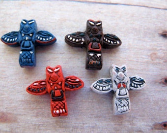 4 Tiny Totem Pole Beads - mixed - CB273MIX