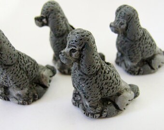 4 Large Poodle Beads - grey - sitting - LG283