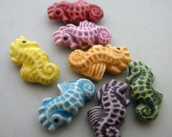 10 Tiny Multi Seahorse Beads - Peruvian, Ceramic, Animal, Marine, Sea - CB56