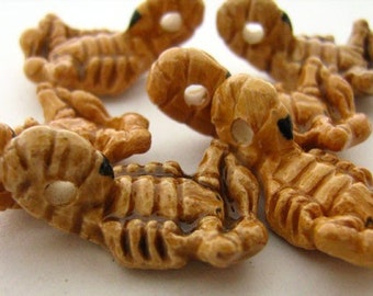 10 Large Scorpion Beads - LG123