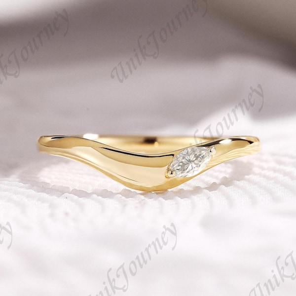 Alianza de boda minimalista curva de moissanita de oro macizo apilable con ondas a juego para ella, anillos de promesa, regalo de aniversario para mujer.