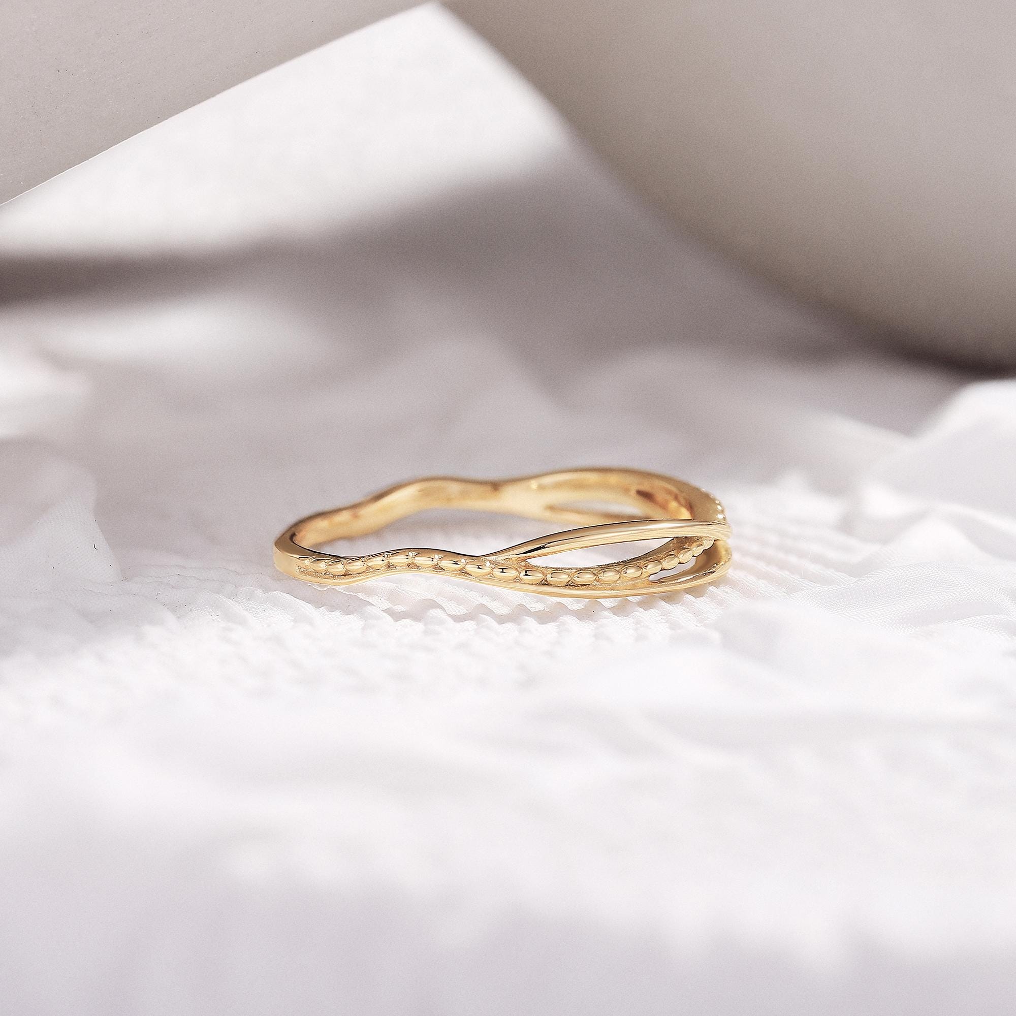 Minimailst ツイスト結婚指輪 ソリッドゴールド 重ね付け マッチング 