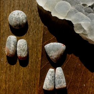 3er Set - Federachat Cabochon Set, Stahlgraue Federachat Tropfen Ohrring Cabochon Sets aus Indonesien, Federachat, Naturstein