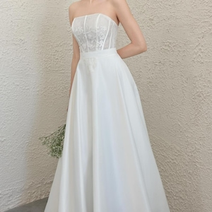Elegantes Weißes Brautkleid - Korsett-Hochzeits-Spitzenkleid - Weißer Satin Minimalistisches Prinzessinenkleid - Off-the-Shoulder-Hochzeitskleid