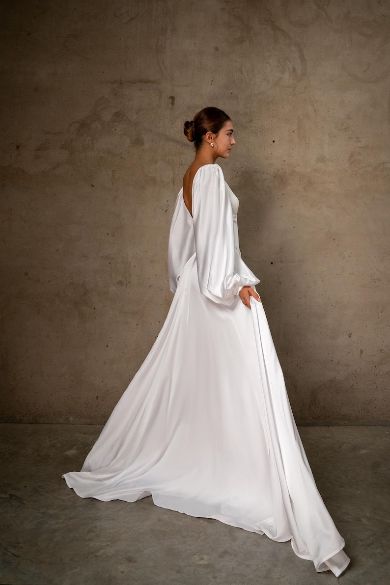 Satijnen trouwjurk met lange mouwen EMILIA, bruidsjurk met open achterkant, trouwjurk met pofmouwen, minimalistische schakingsjurk, klassieke bruidsjurk afbeelding 15