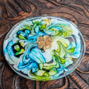 Set of 2 Handmade Resin Coasters – Bloom Effect with Gold Leaf Accent