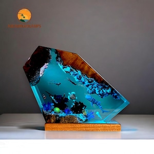 Custom Ocean Night Light Resin Lamp - Whale Turtle Diver Fish Diorama - Epoxy Wood Desk Lamp - Freediving Sea Gift for Home Decor - Lamp