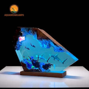 Ocean Diorama Night Light Epoxy Resin Wood Lamp - Hammerhead Shark Diver Scene - Unique Table Lamp Gift for Him Fathers Day Freediving Decor