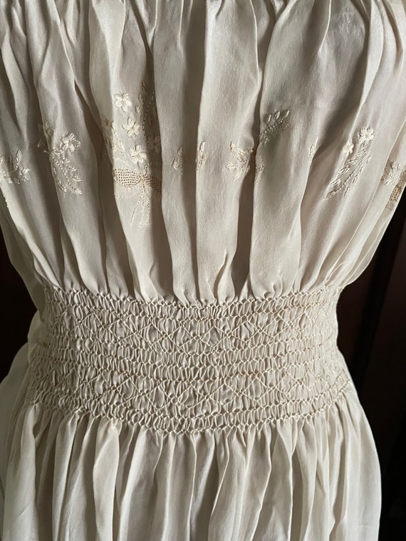 French Silk Dress Gown, Unique Hand Embroidering … - image 9